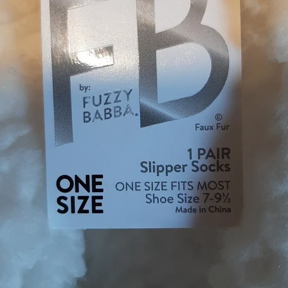 Women's Slippers size 7-9 - Picture 2 of 2